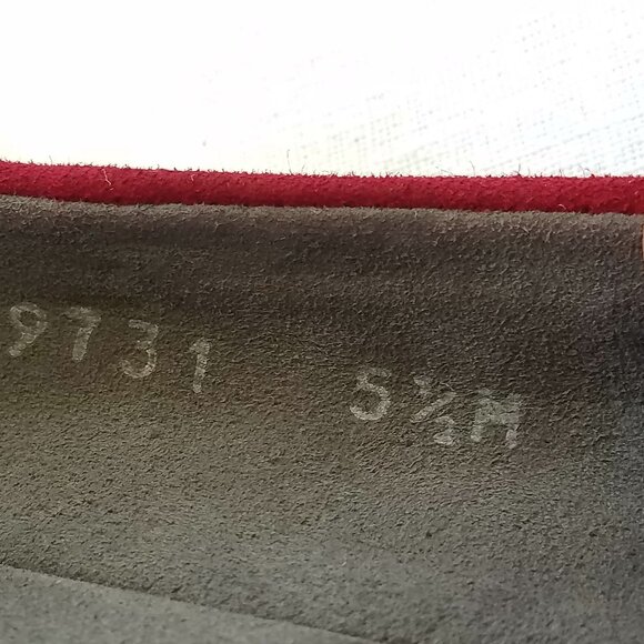 Stuart Weitzman Red Suede Leather Ballet Flats Gem Jewel Made in Spain Size 5.5M - Picture 7 of 11